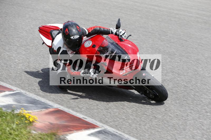 /Archiv-2024/29 12.06.2024 MOTO.CH Track Day ADR/Gruppe blau/Team